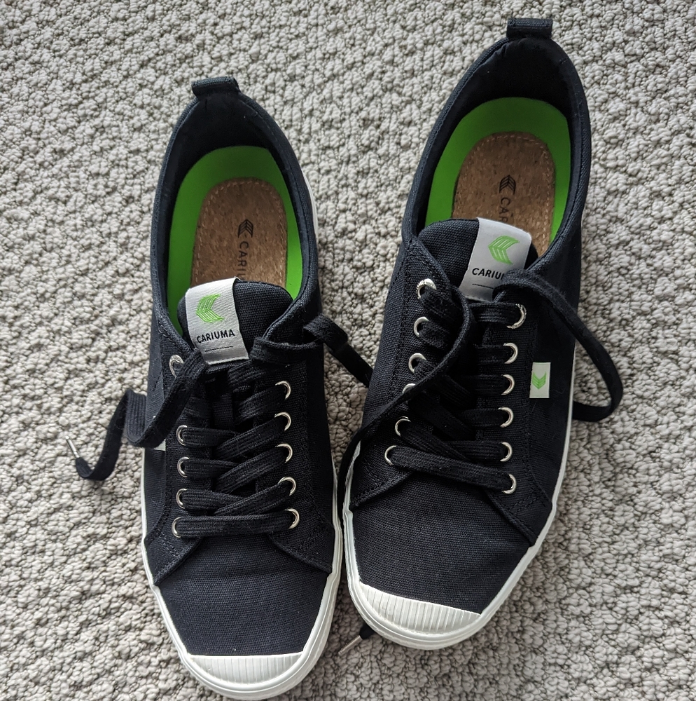 Black Cariuma sneakers OCA Low size 11 men